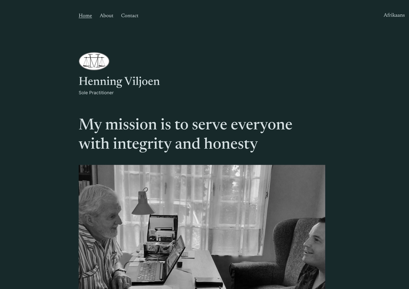 The landing page for Henning Viljoen attorney website